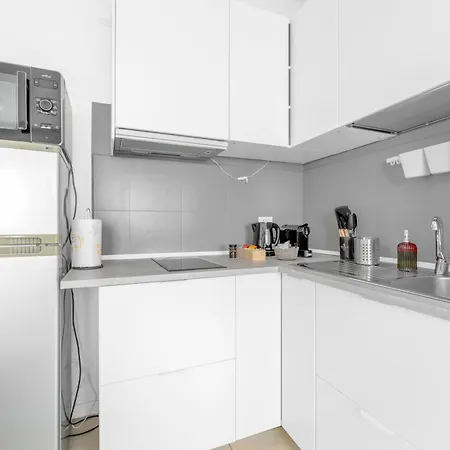 Modern And Cozy Apartment, 10 Minuti Dal Duomo 米兰